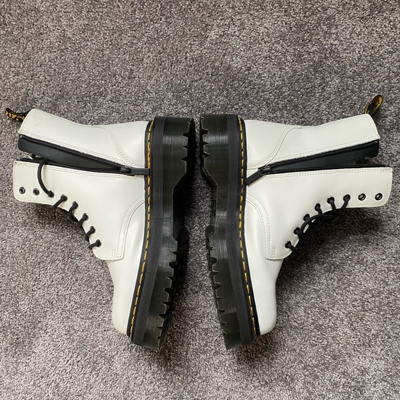 Men’s size 9 US White Platform Doc Matens - Picture 5 of 7